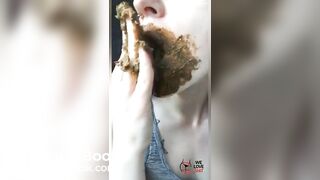 SCAT - Sexy girls Pooping 42