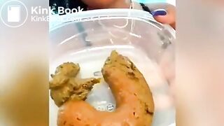 SCAT - Sexy girls Pooping 35