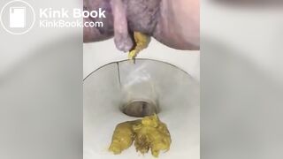 SCAT - Sexy girls Pooping 36