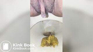 SCAT - Sexy girls Pooping 36
