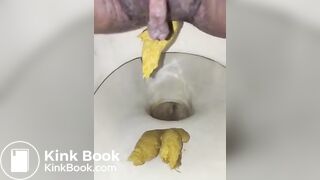 SCAT - Sexy girls Pooping 36