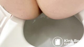 SCAT - Sexy girls Pooping 35