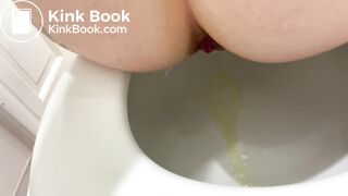 SCAT - Sexy girls Pooping 35