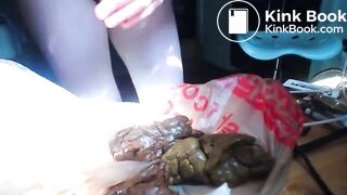 SCAT - Sexy girls Pooping 36