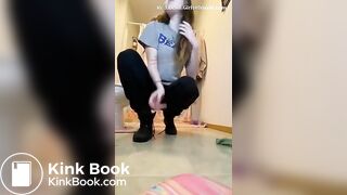 SCAT - Sexy girls Pooping 34