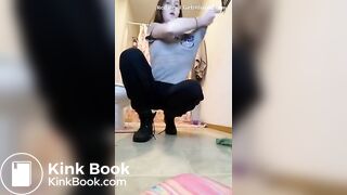 SCAT - Sexy girls Pooping 34