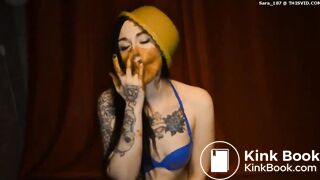 SCAT - Sexy girls Pooping 35