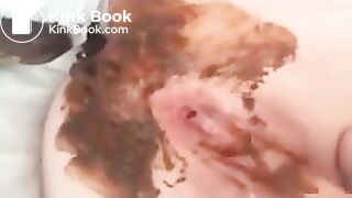 SCAT - Sexy girls Pooping 44