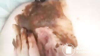 SCAT - Sexy girls Pooping 44