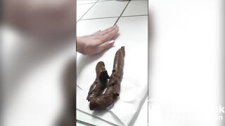 SCAT - Sexy girls Pooping 37