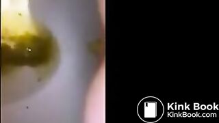 SCAT - Sexy girls Pooping 36