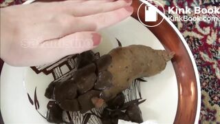 SCAT - Sexy girls Pooping 44