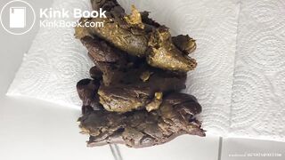 SCAT - Sexy girls Pooping 42