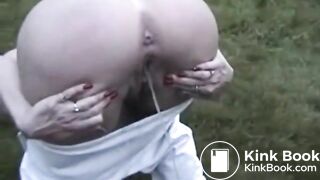 SCAT - Sexy girls Pooping 45