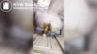 SCAT - girl shit dildo fuck