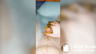 Kacke wichsen in der Wanne