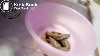SCAT - Sexy girls Pooping 38