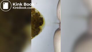 SCAT - Sexy girls Pooping 38