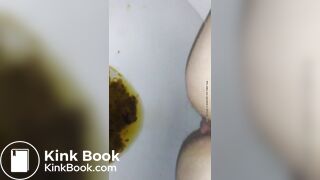 SCAT - Sexy girls Pooping 38