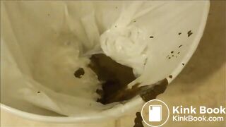 SCAT - Sexy girls Pooping 38