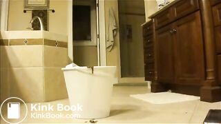 SCAT - Sexy girls Pooping 38