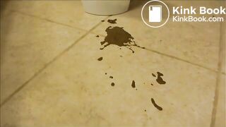 SCAT - Sexy girls Pooping 38