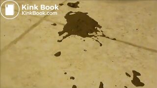 SCAT - Sexy girls Pooping 38