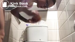 SCAT - Sexy girls Pooping 42