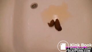 SCAT - Sexy girls Pooping 44