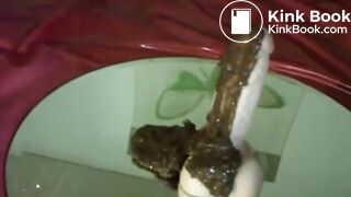 SCAT - Sexy girls Pooping 38