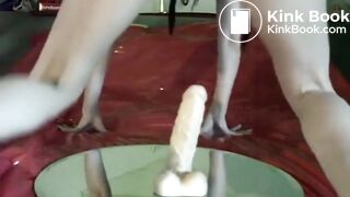 SCAT - Sexy girls Pooping 38