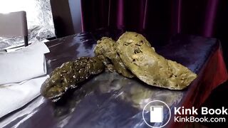 SCAT - Sexy girls Pooping 42