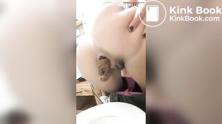 SCAT - Sexy girls Pooping 43