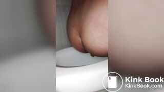 SCAT - Sexy girls Pooping 44