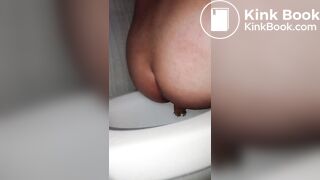 SCAT - Sexy girls Pooping 44
