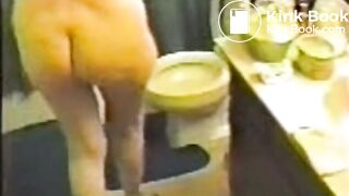 SCAT - Sexy girls Pooping 44