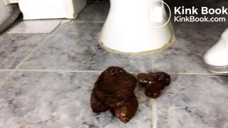 SCAT - Sexy girls Pooping 42