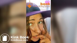 SCAT - Sexy girls Pooping 44