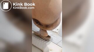 SCAT - Sexy girls Pooping 45