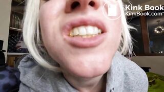 SCAT - Sexy girls Pooping 42