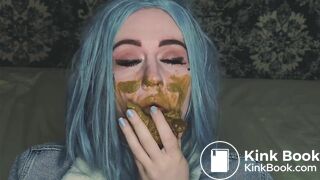 She is sucking his turd and cock then gets facial