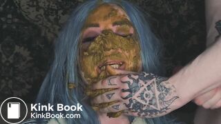 She is sucking his turd and cock then gets facial