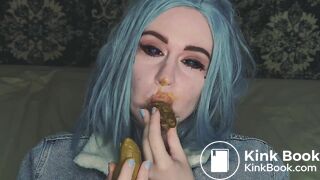 She is sucking his turd and cock then gets facial