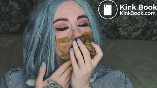 She is sucking his turd and cock then gets facial