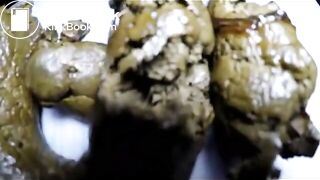 SCAT - Sexy girls Pooping 41