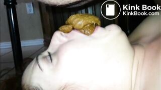 SCAT - Sexy girls Pooping 42