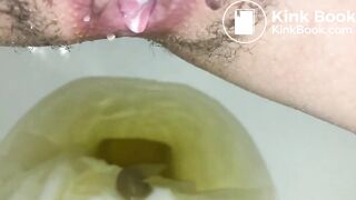 SCAT - Sexy girls Pooping 42