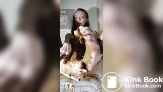 Beautiful shitty feet