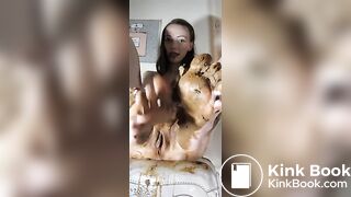 Beautiful shitty feet