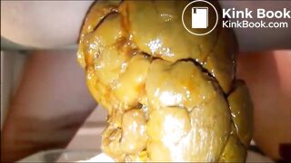 SCAT - Sexy girls Pooping 45